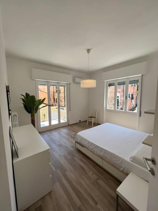 Borgo Marina Apartments 因佩里亚 外观 照片